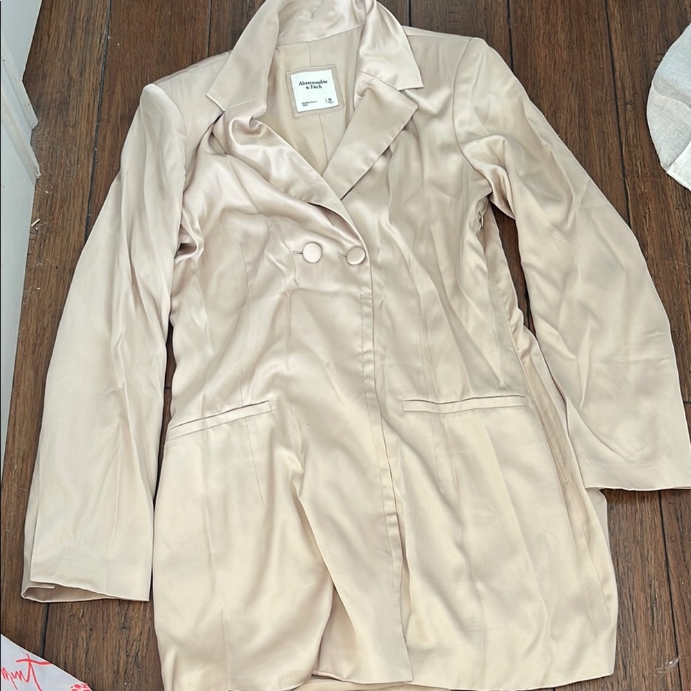 Abercrombie & Fitch Satin Blazer Dress - M - cream/white.